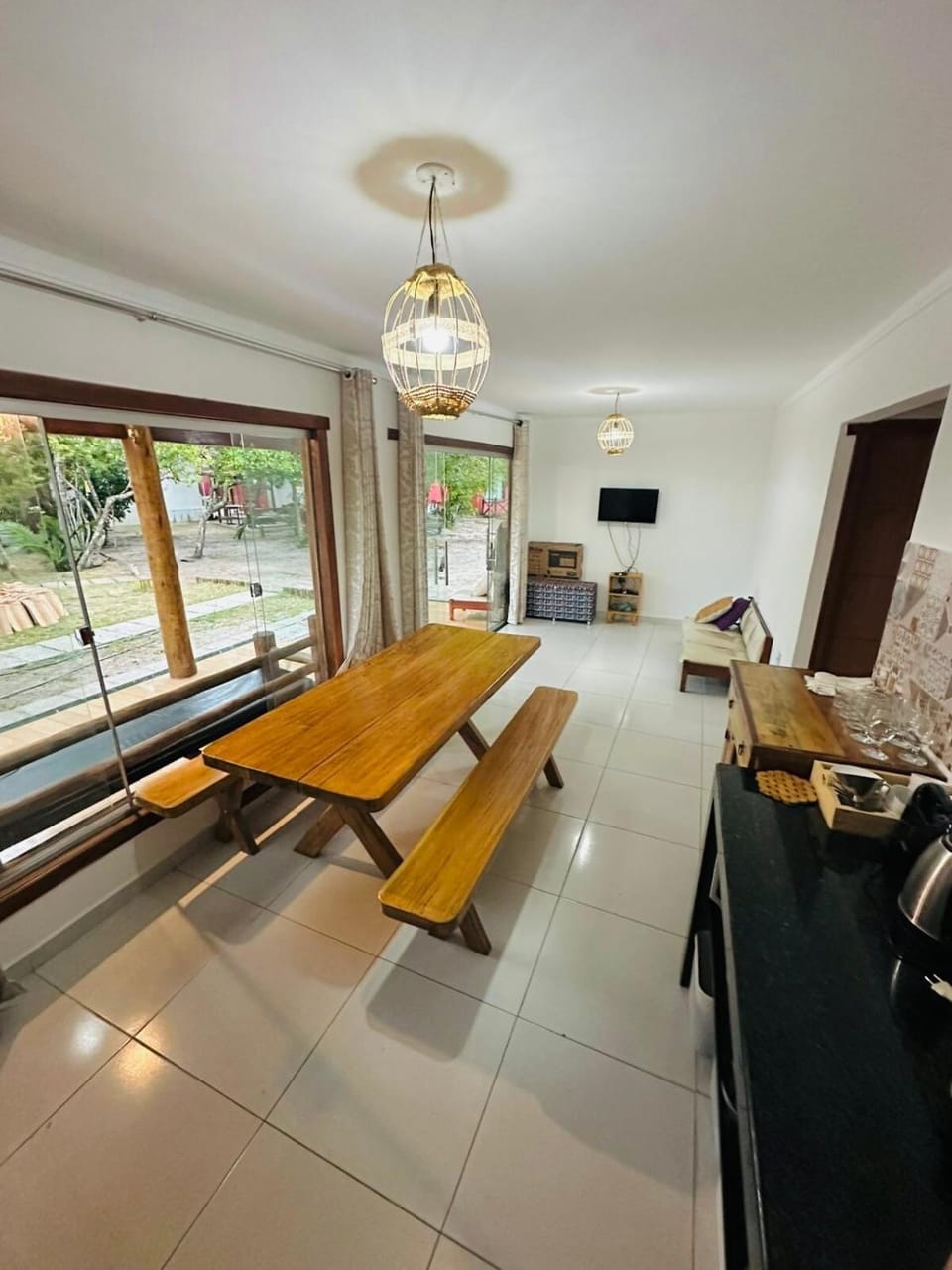 Kitchen or kitchenette, Living room, Seating area