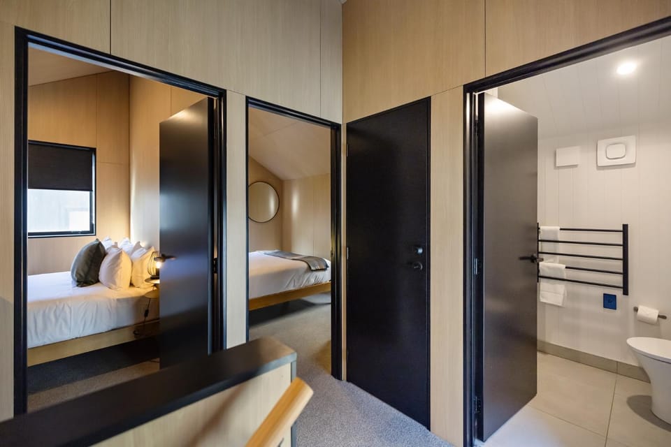 Bed, Bathroom, Bedroom