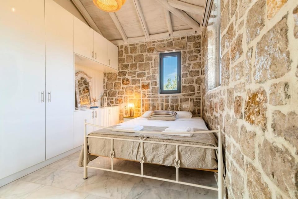 Kastro - Country Villa House in Rhodes, Greece