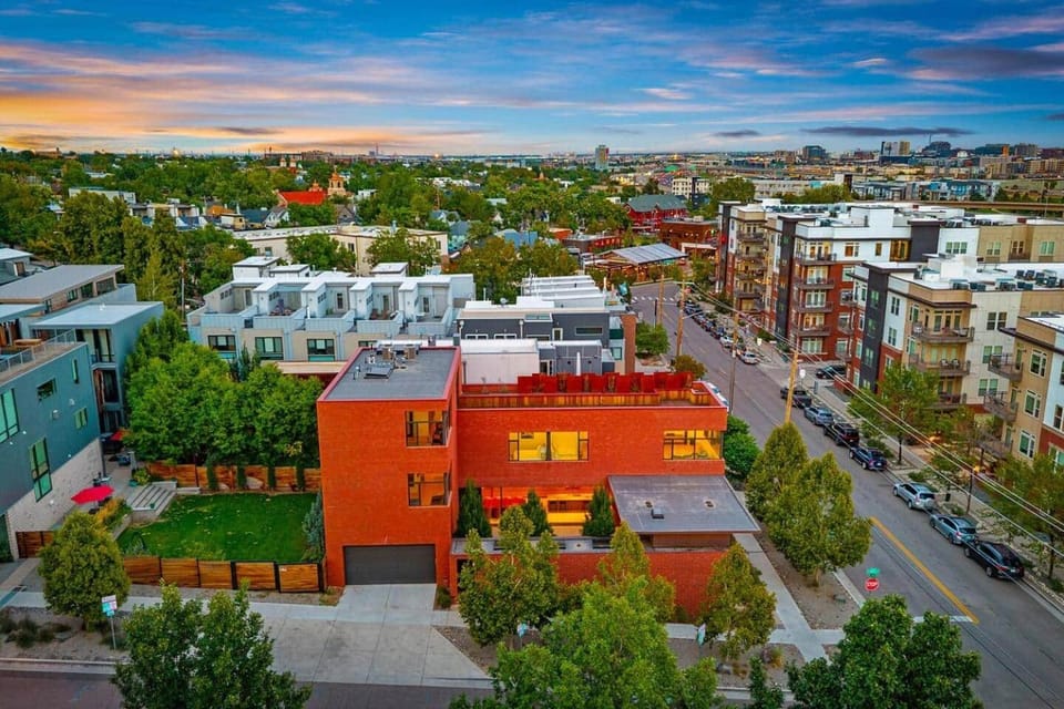 LoHi Luxury Modern House — Walk to Everywhere House in Denver