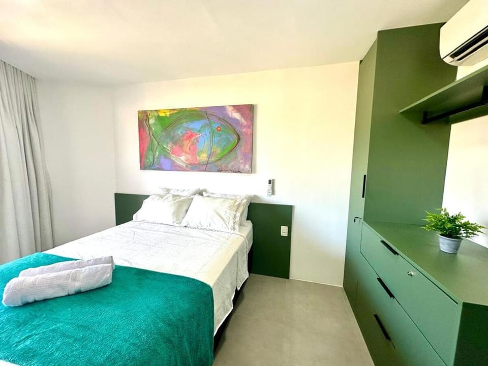Bed, Bedroom, wardrobe, air conditioner