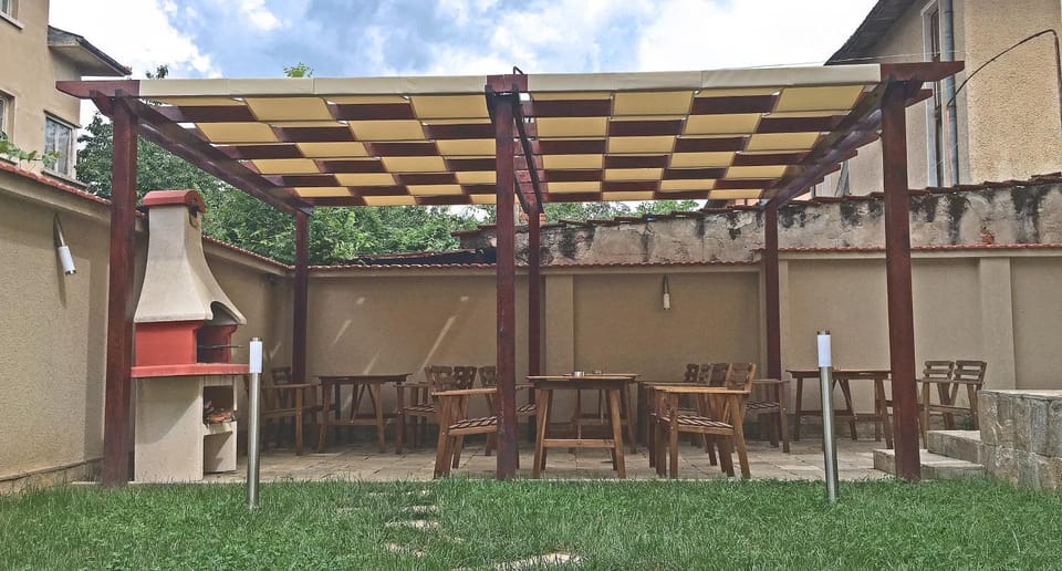Patio, BBQ facilities, Garden, Area and facilities