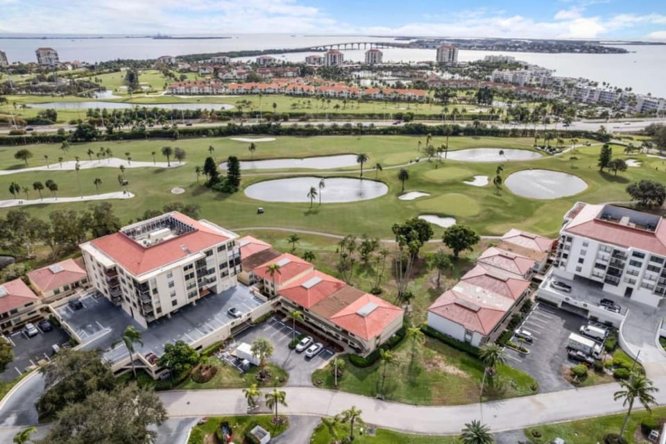 Bird's eye view, View (from property/room)
