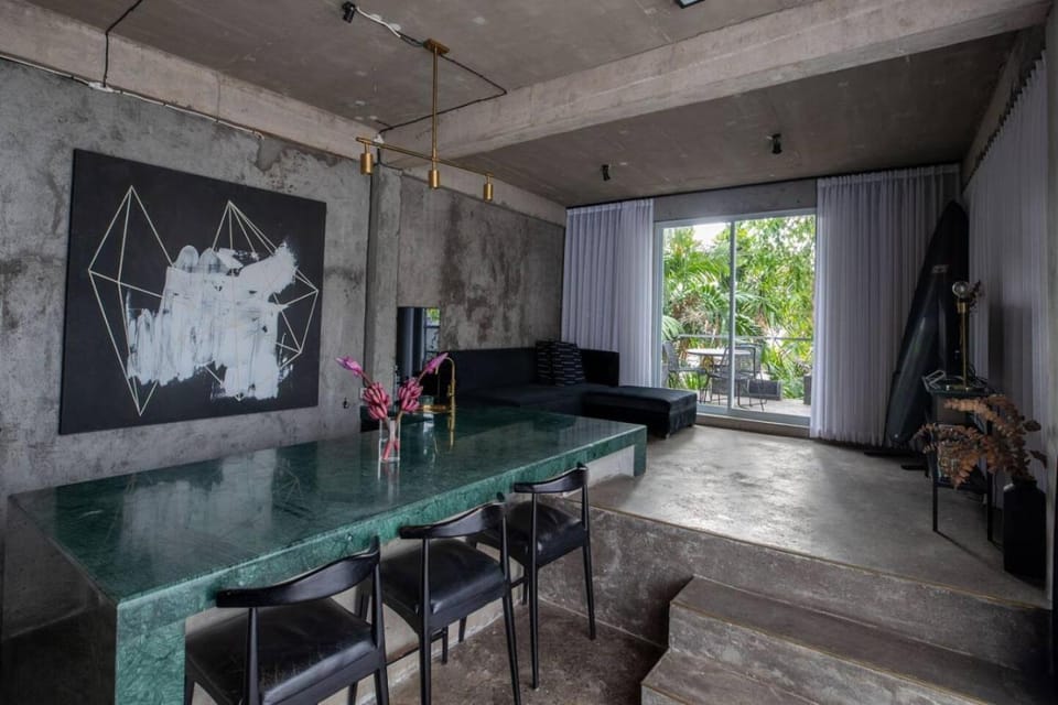 Stroberi - 2 Bedroom in the middle of Canggu Apartment in North Kuta