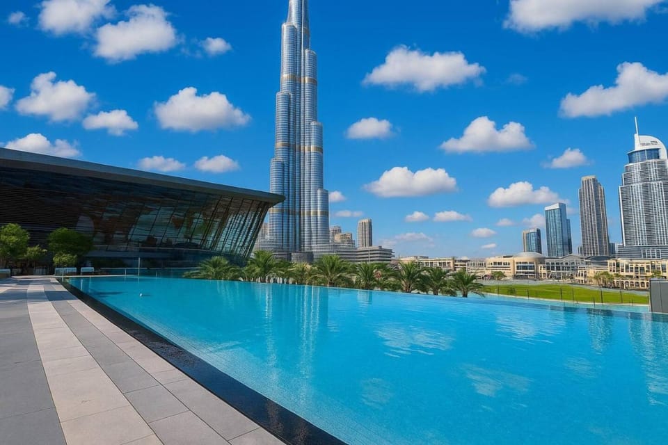 LUXURY AND BEST LOCATION 2 MINUTES BURJ KHALIFA Apartment in Dubai