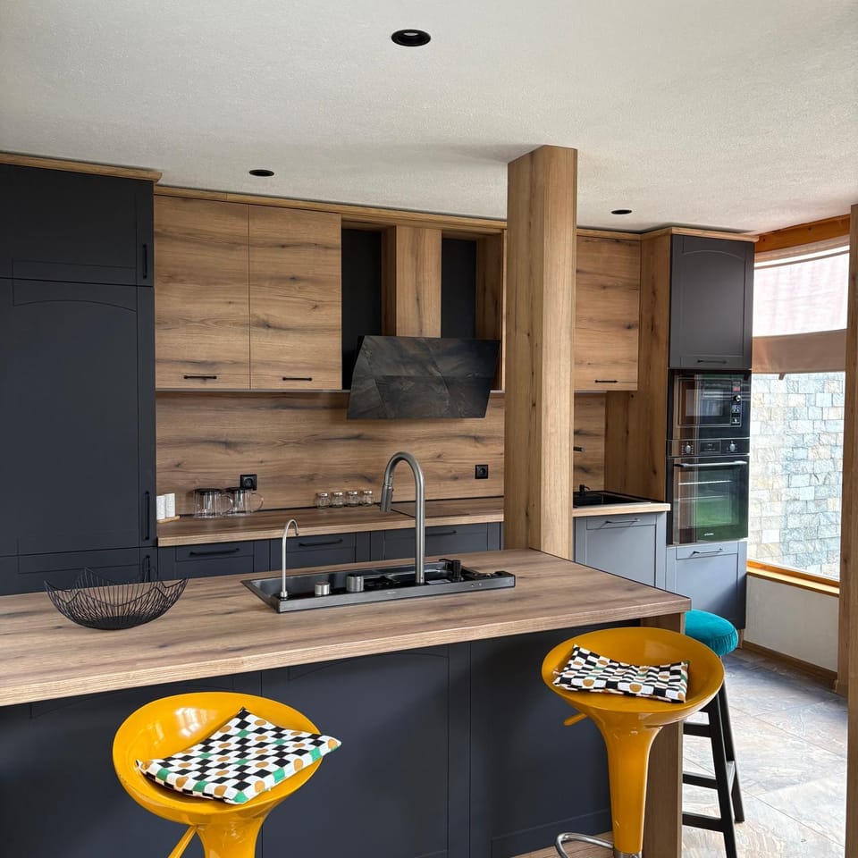 Kitchen or kitchenette, stove