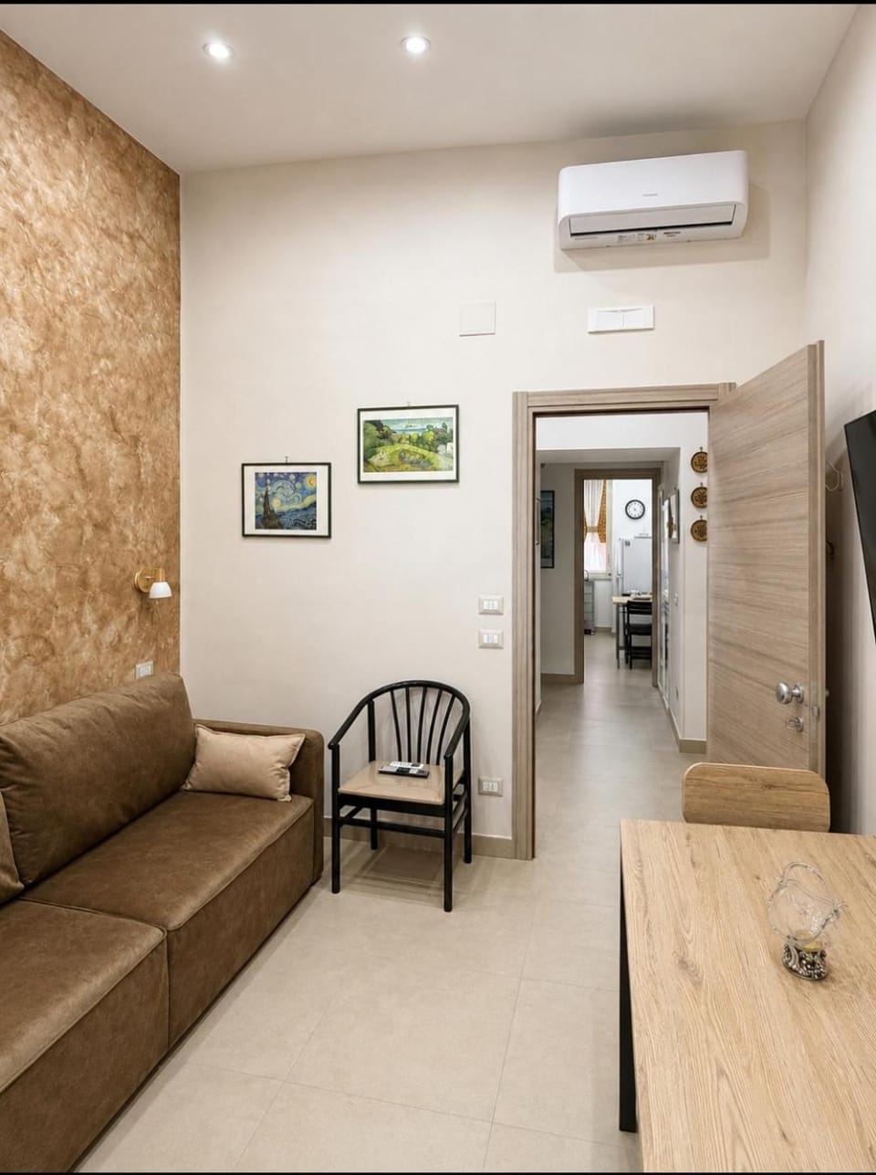 Living room, air conditioner