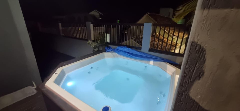 Natural landscape, Hot Tub, Pool view