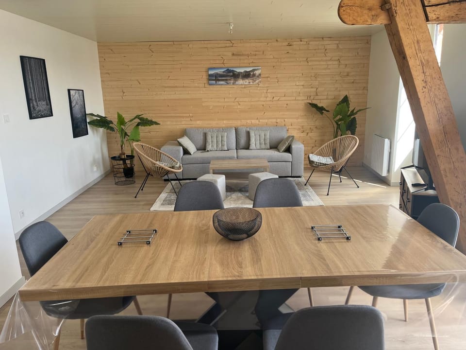 Living room, Dining area