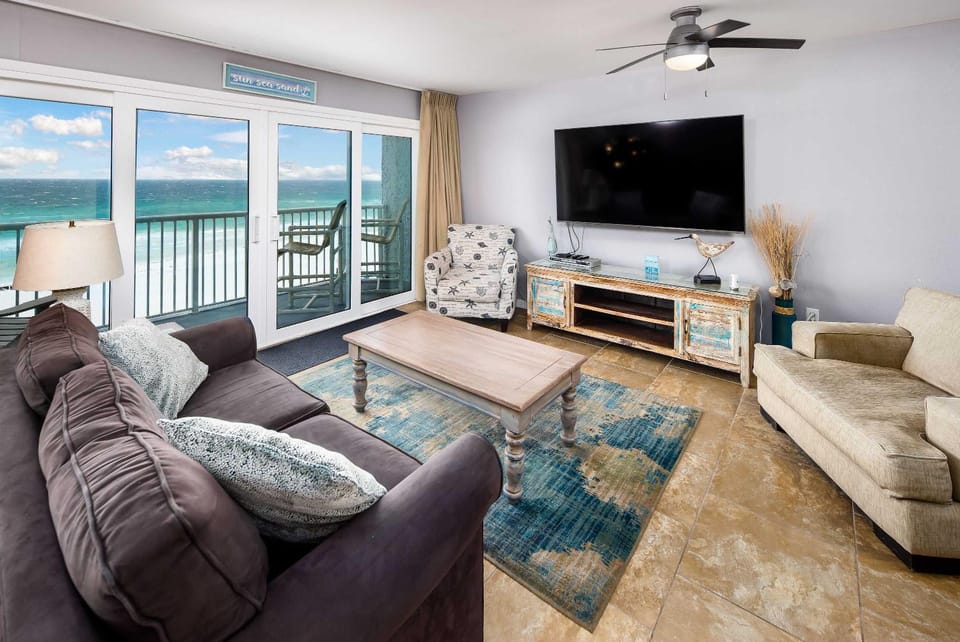 Islander FWB 501 Spacious gulf front condo House in Okaloosa Island