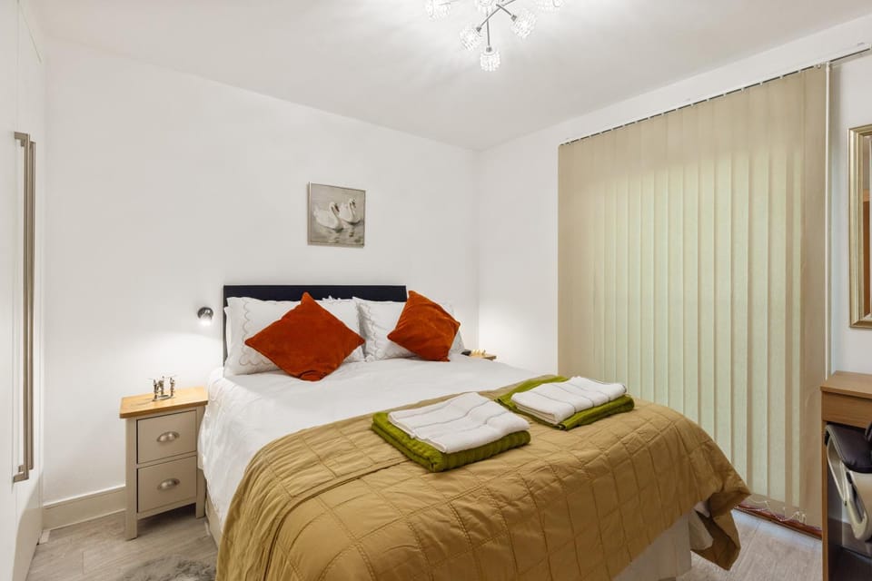 Khayat Homes - The Ford Apartment in Chelmsford