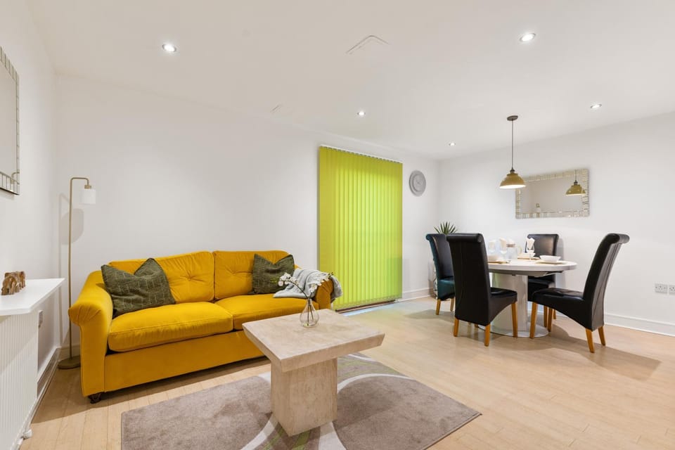 Khayat Homes - The Ford Apartment in Chelmsford