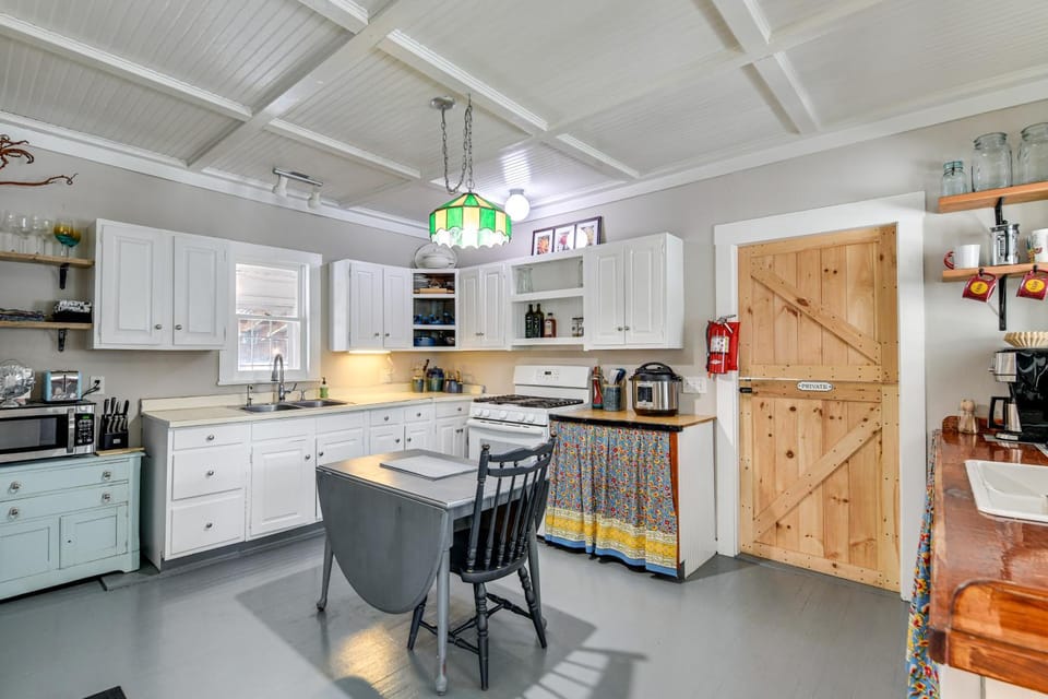 Green Mountain Views! Lowell Getaway Near Skiing House in Orleans