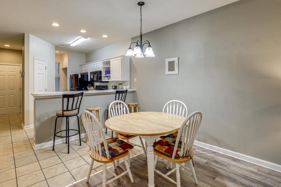 Steps to Pool & Golf! Condo 4 Mi to Myrtle Beach House in Carolina Forest