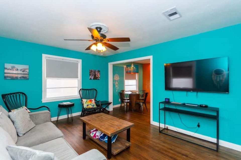TV and multimedia, Living room, towels
