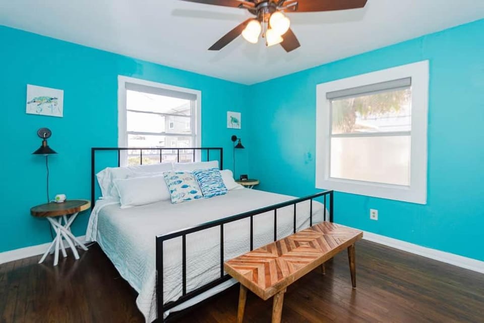 Bed, Bedroom