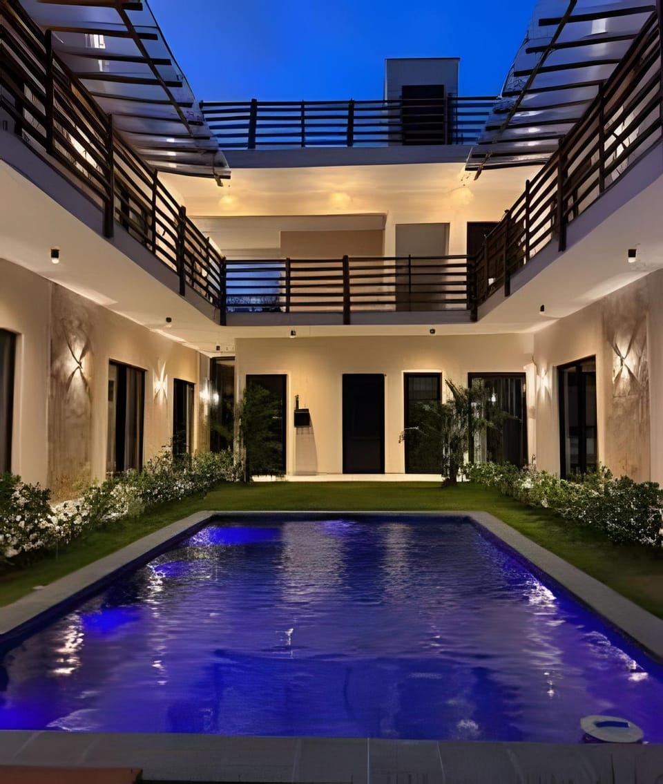 Pool view, Swimming pool