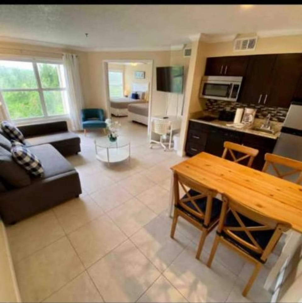 Condo Free Parking near Disney Universal Apartment in Bay Lake