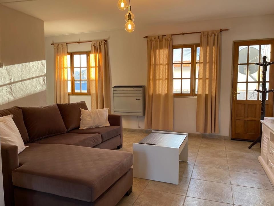 Rosa Mosqueta Esquel Apartment in Esquel