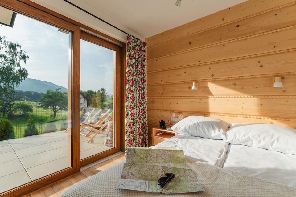 Bed, Balcony/Terrace, Photo of the whole room, Bedroom, Mountain view