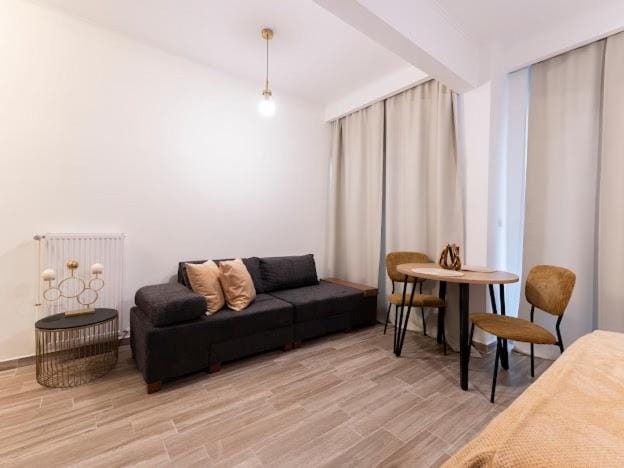 PHOS Nest Apartment in Decentralized Administration of Macedonia and Thrace