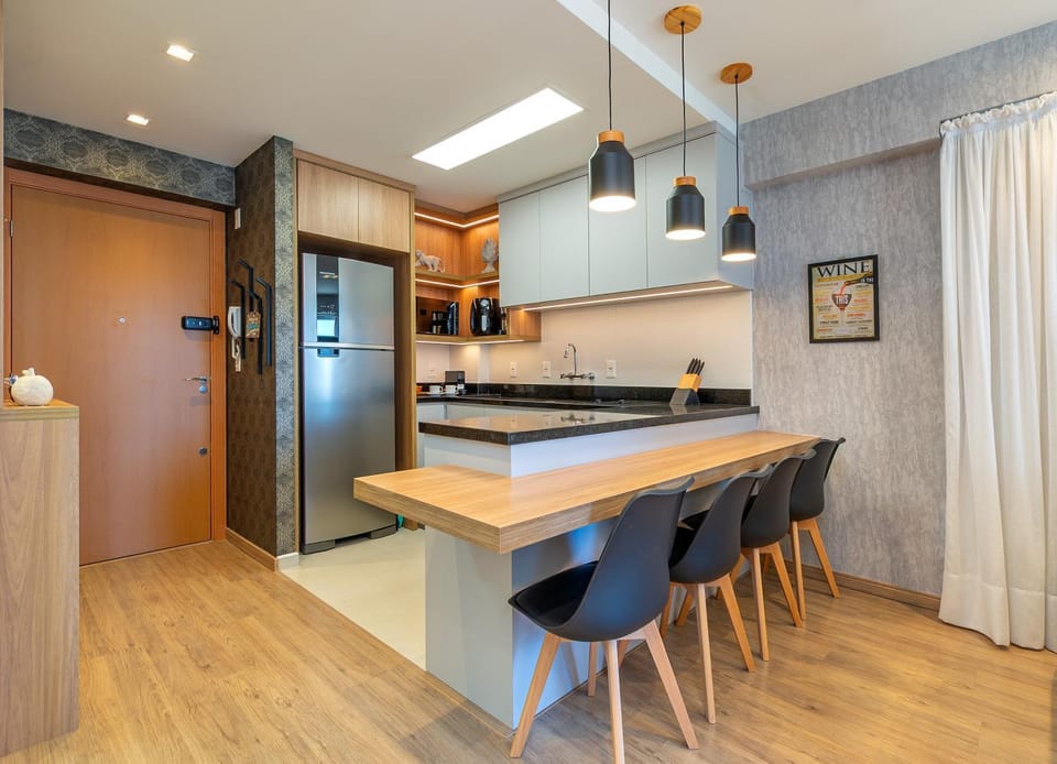 Kitchen or kitchenette, Dining area, stove