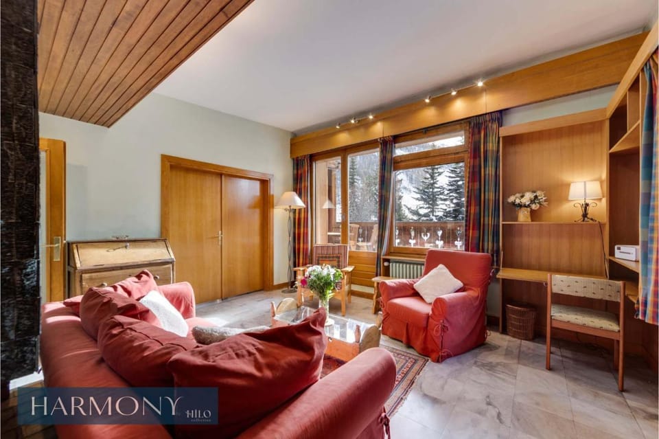 Genepi rustique suite of the Daphnes chalet Apartment in Val dIsere