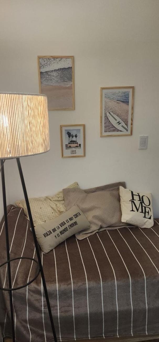 Bed, Living room