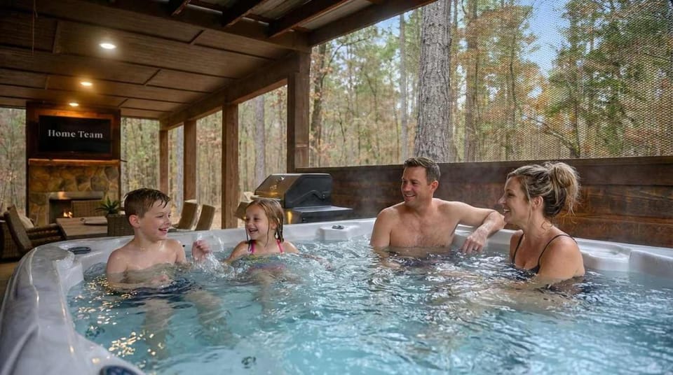 Amazing Views Hot Tub Fire Pit Dog Friendly House in Broken Bow