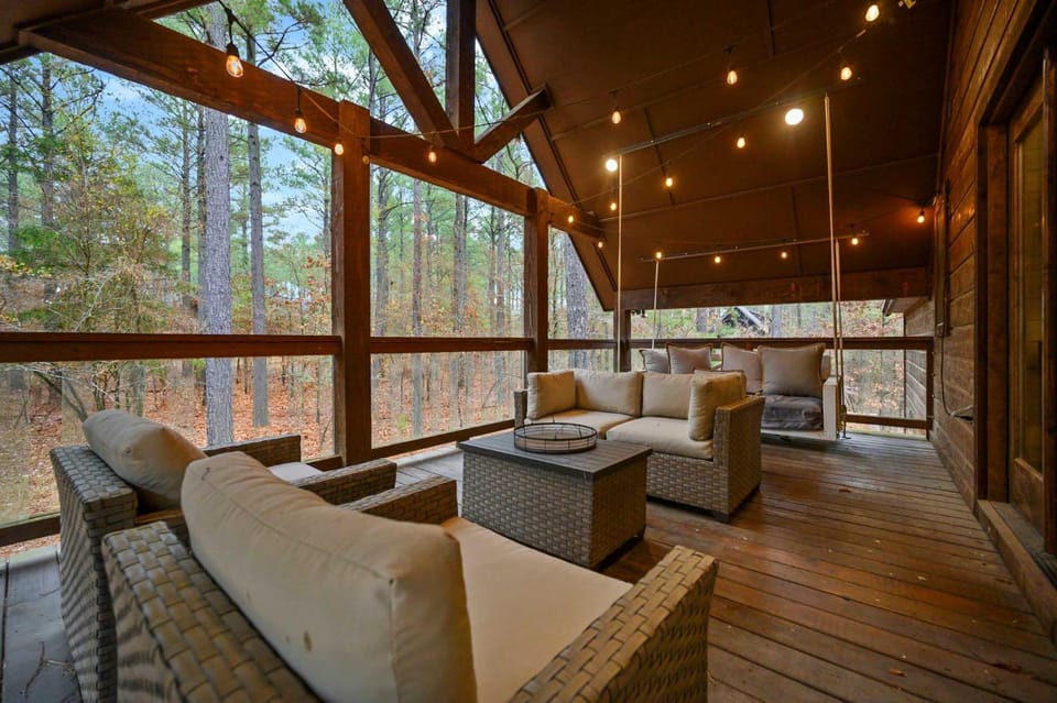 Amazing Views Hot Tub Fire Pit Dog Friendly House in Broken Bow