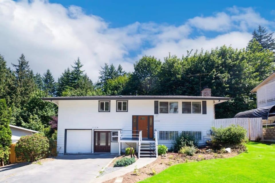 Bothell Family Friendly Modern Home 2 AC I405 House in Bothell