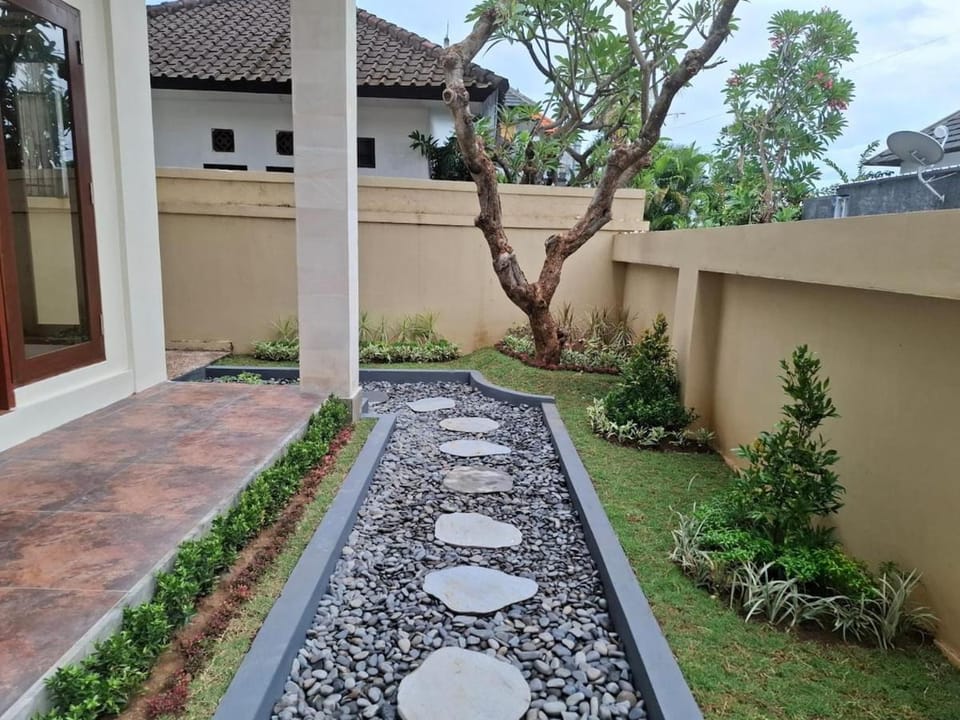 Inner courtyard view