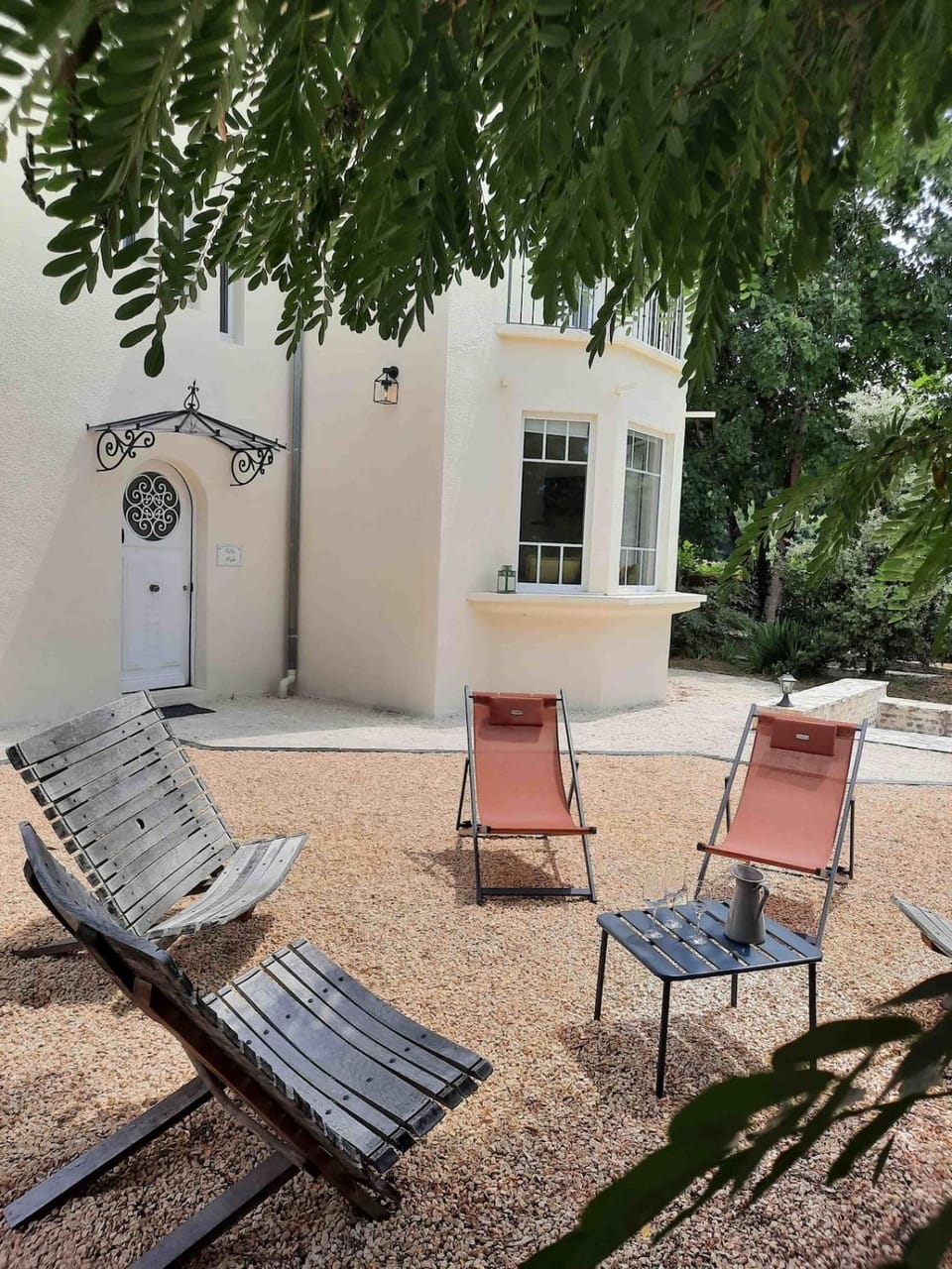 Property building, Patio, Garden, Garden, Garden view, sunbed