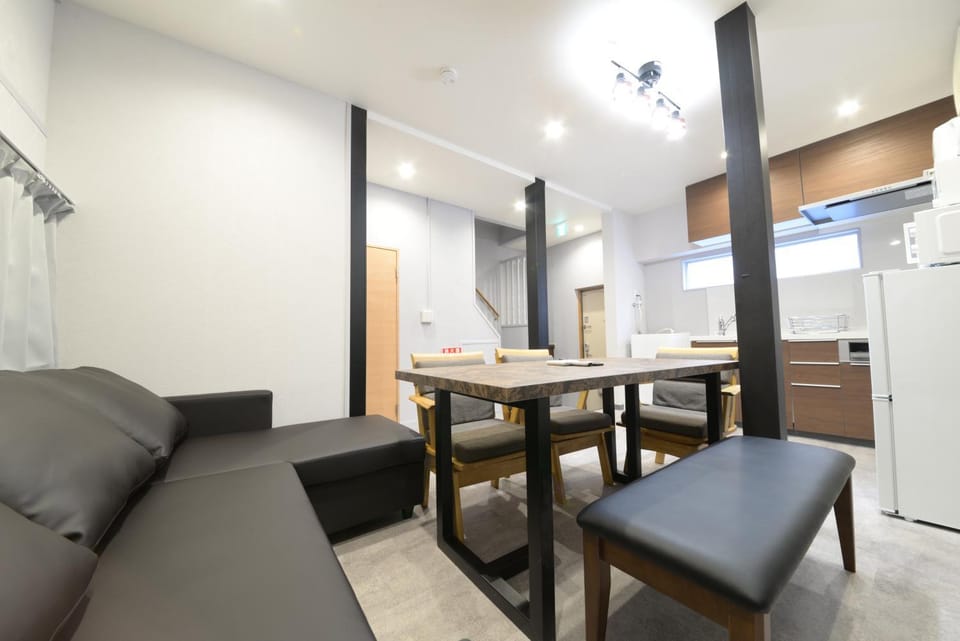 和の楓Cottage第二 新宿二階建て2室1シャワー1トイレ Villa in Shinjuku