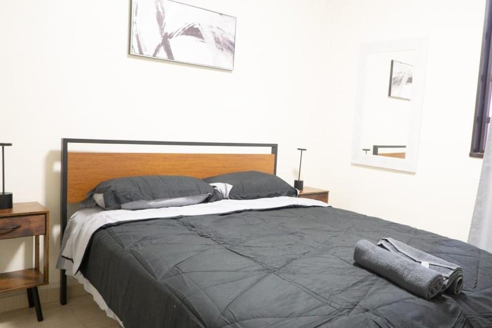 Descanso y compras en Zona Río frontera cercana Apartment in Tijuana