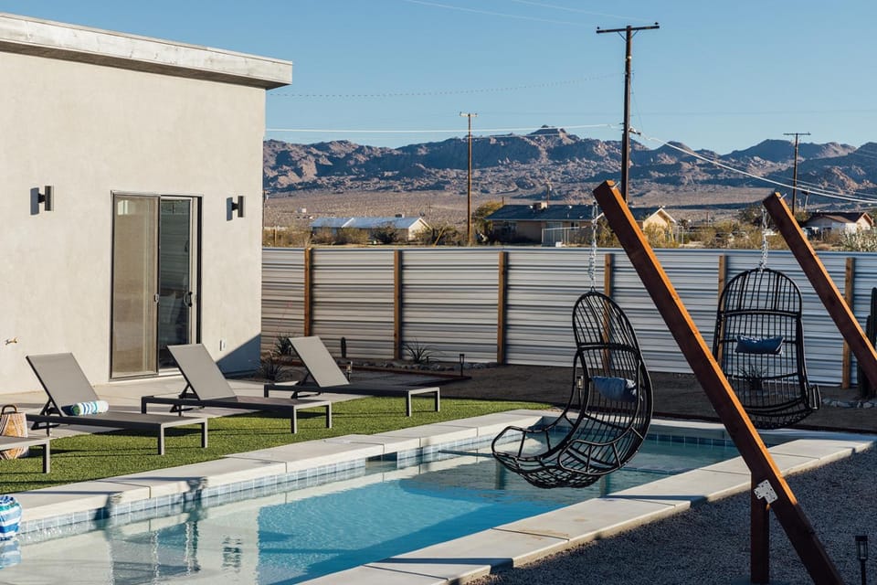 Natural landscape, Swimming pool, sunbed
