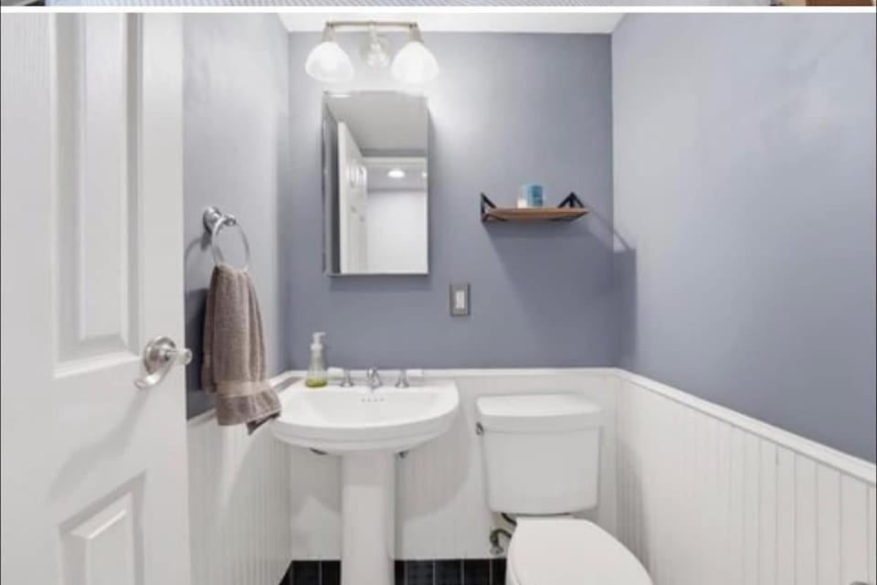 New Cozy Must Have Stay! 10 minutes to NYC Apartment in Hoboken