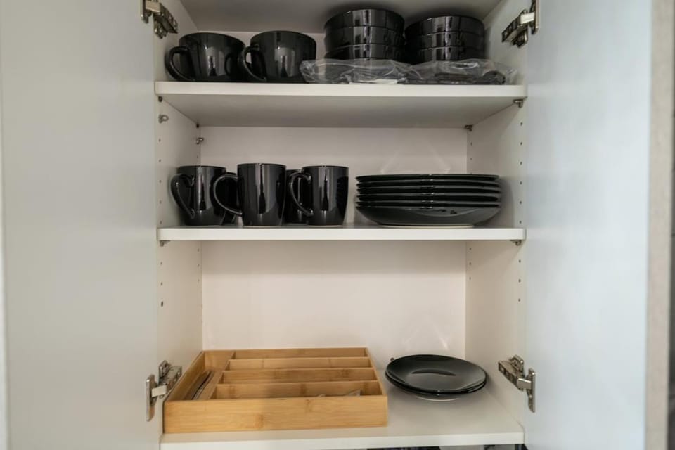 Stylish 3-Bedroom Retreat Minutes to NYC Apartment in Hoboken