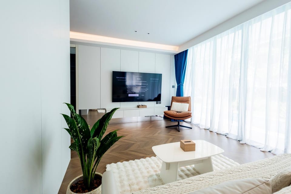 TV and multimedia, Seating area