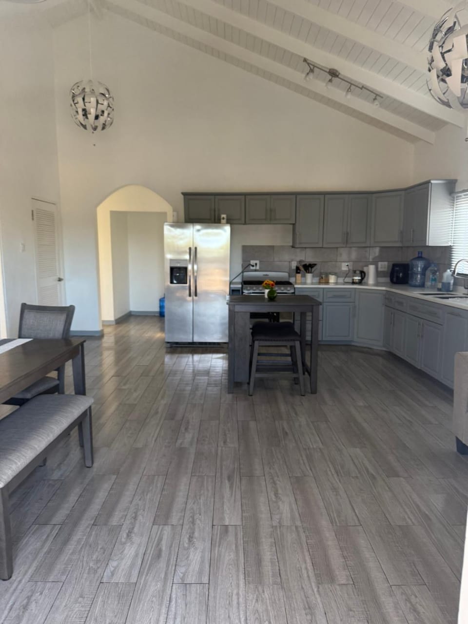 Kitchen or kitchenette, Dining area, oven