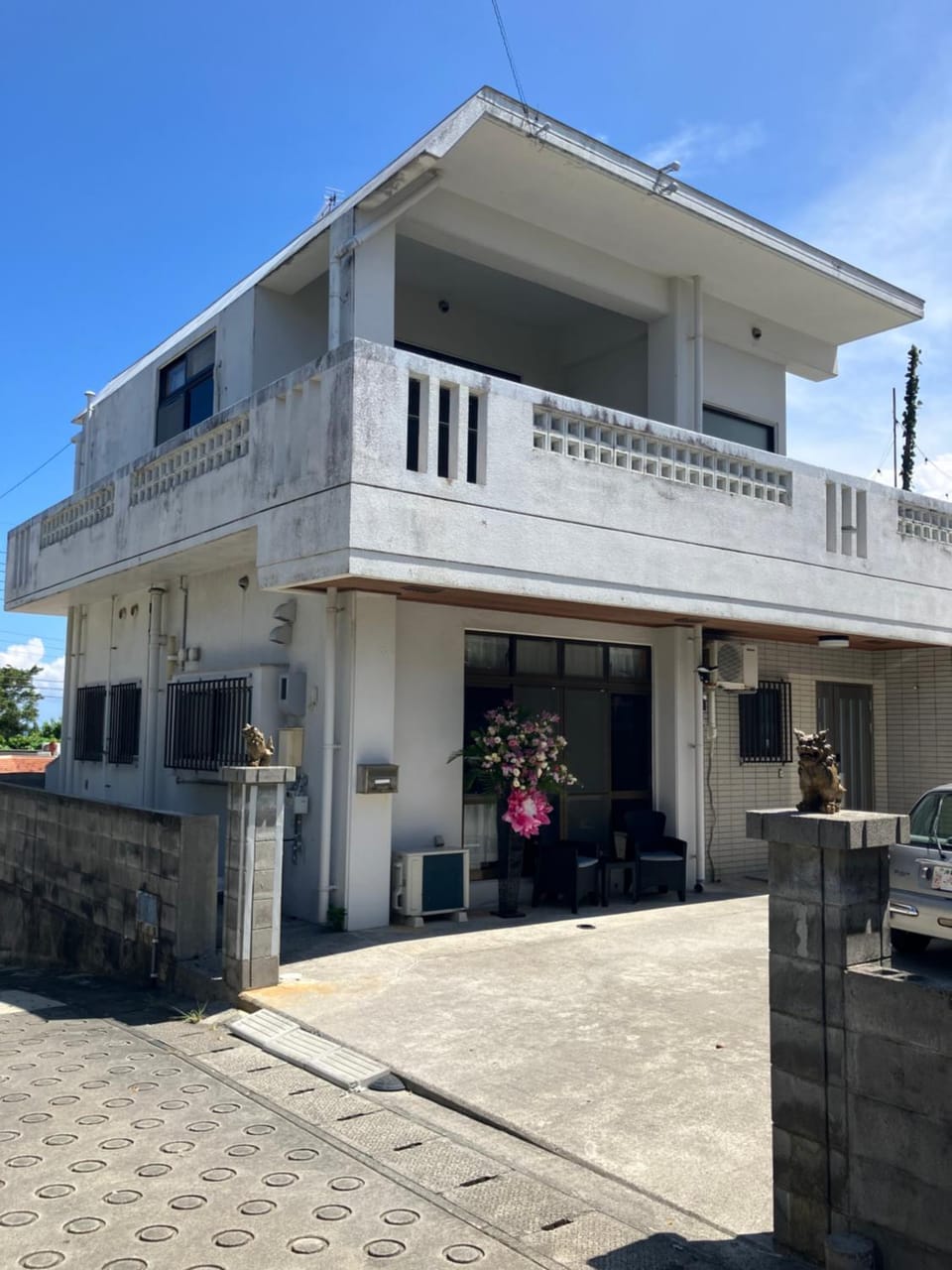Property building, Day