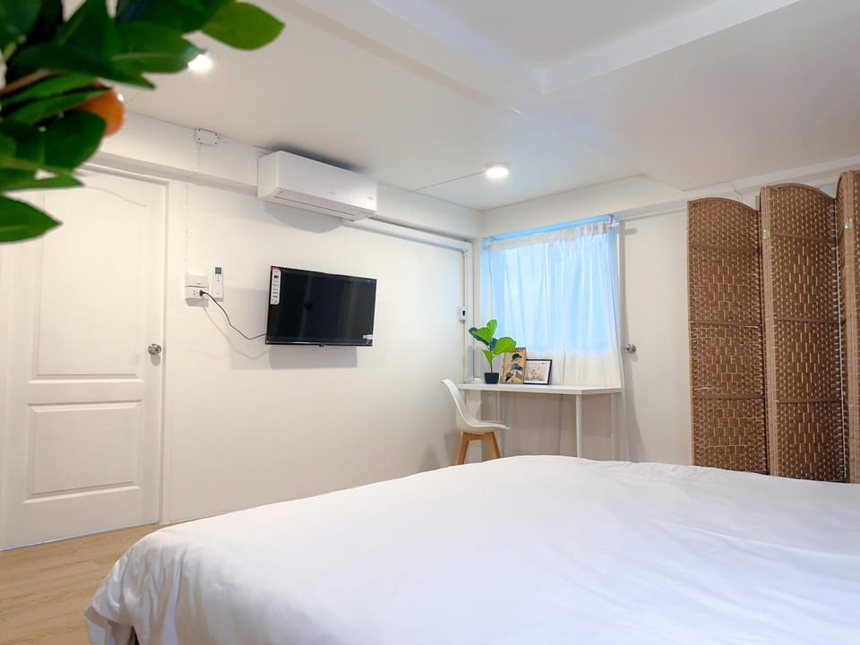TV and multimedia, Bedroom