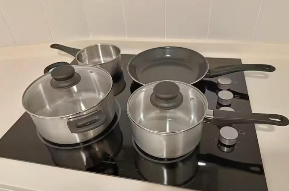 Big Space - Netflix, Washer, Parking, Nice View Apartment in Petaling Jaya
