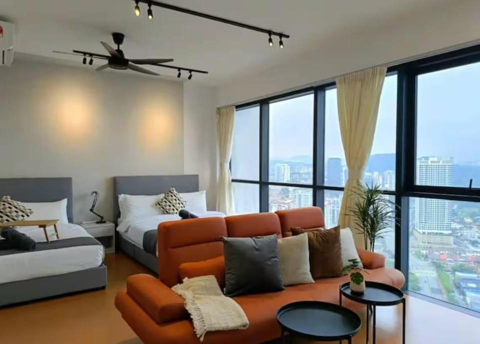 Big Space - Netflix, Washer, Parking, Nice View Apartment in Petaling Jaya