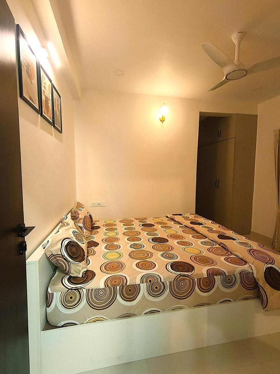 Ultra Modern 2BHK Flat in Kondapur Central with Parking 2S Apartment in Hyderabad
