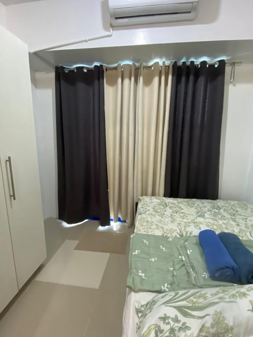 Sea Residences Staycation Moa ,Stern Homes Apartment in Manila City
