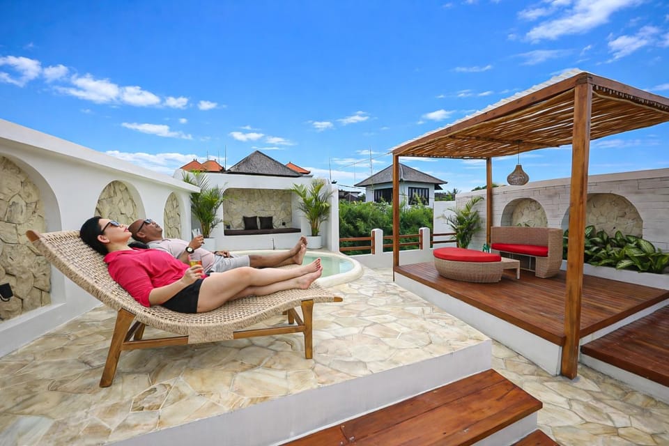 Patio, People, BBQ facilities, BBQ facilities, View (from property/room), Balcony/Terrace, Guests, sunbed