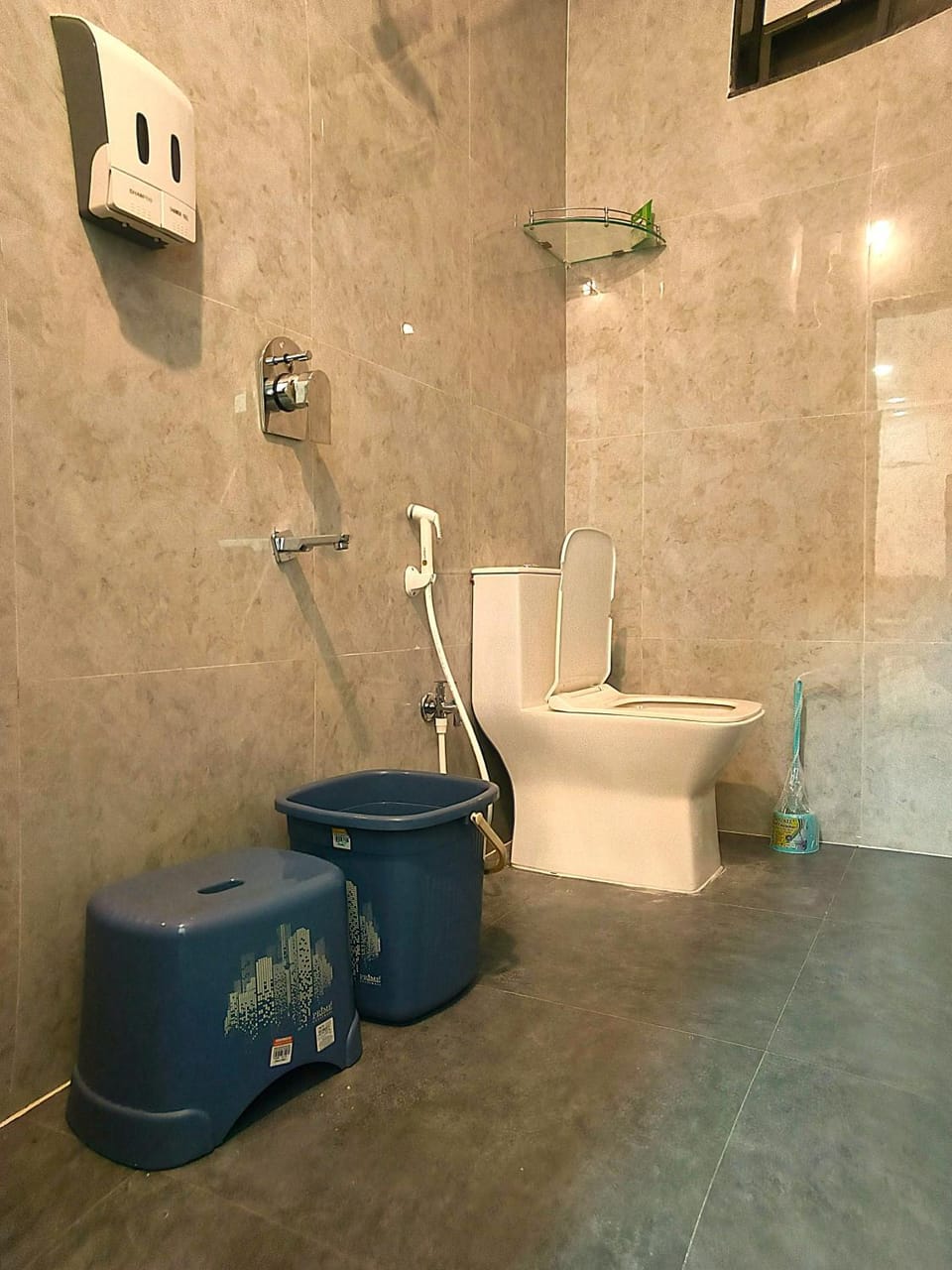 Lavish New 2BHK in Kondapur Central 1S Apartment in Hyderabad