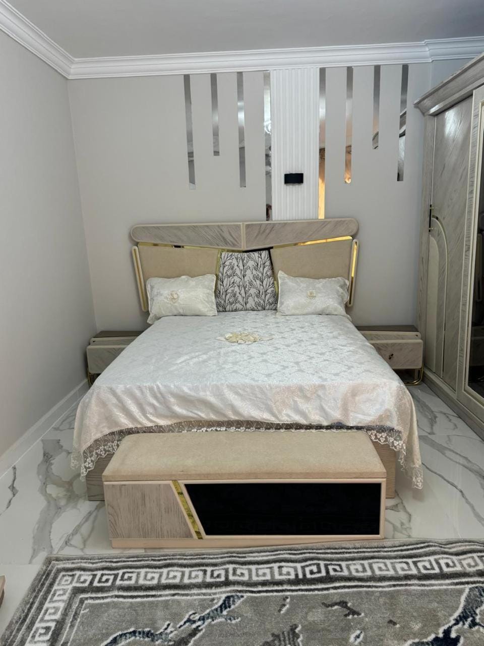 شقة فندقية فاخرة جديدة بكمبوند الرحاب Apartment in New Cairo City