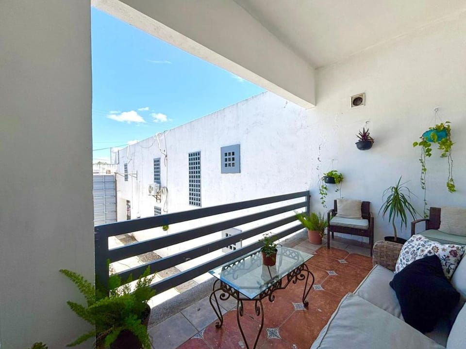 Beautiful large central house 500Mbps WiFi House in Brownsville
